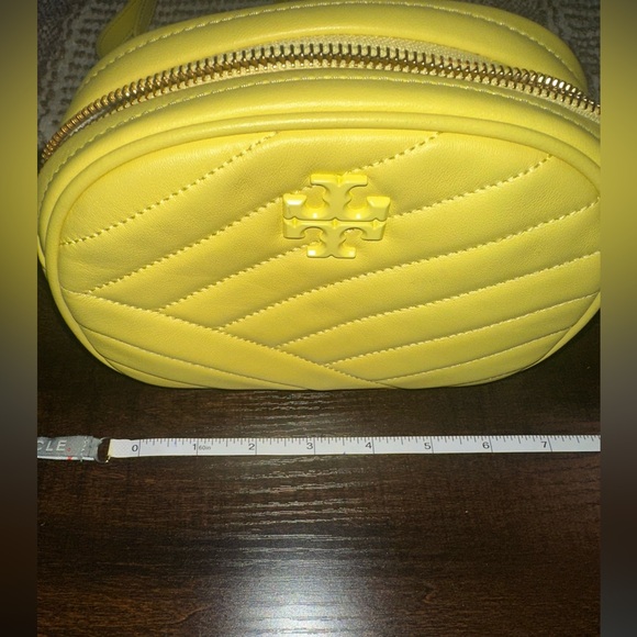 Tory Burch Kira Chevron Powder Coated Camera Bag- Size OS - Picture 15 of 16